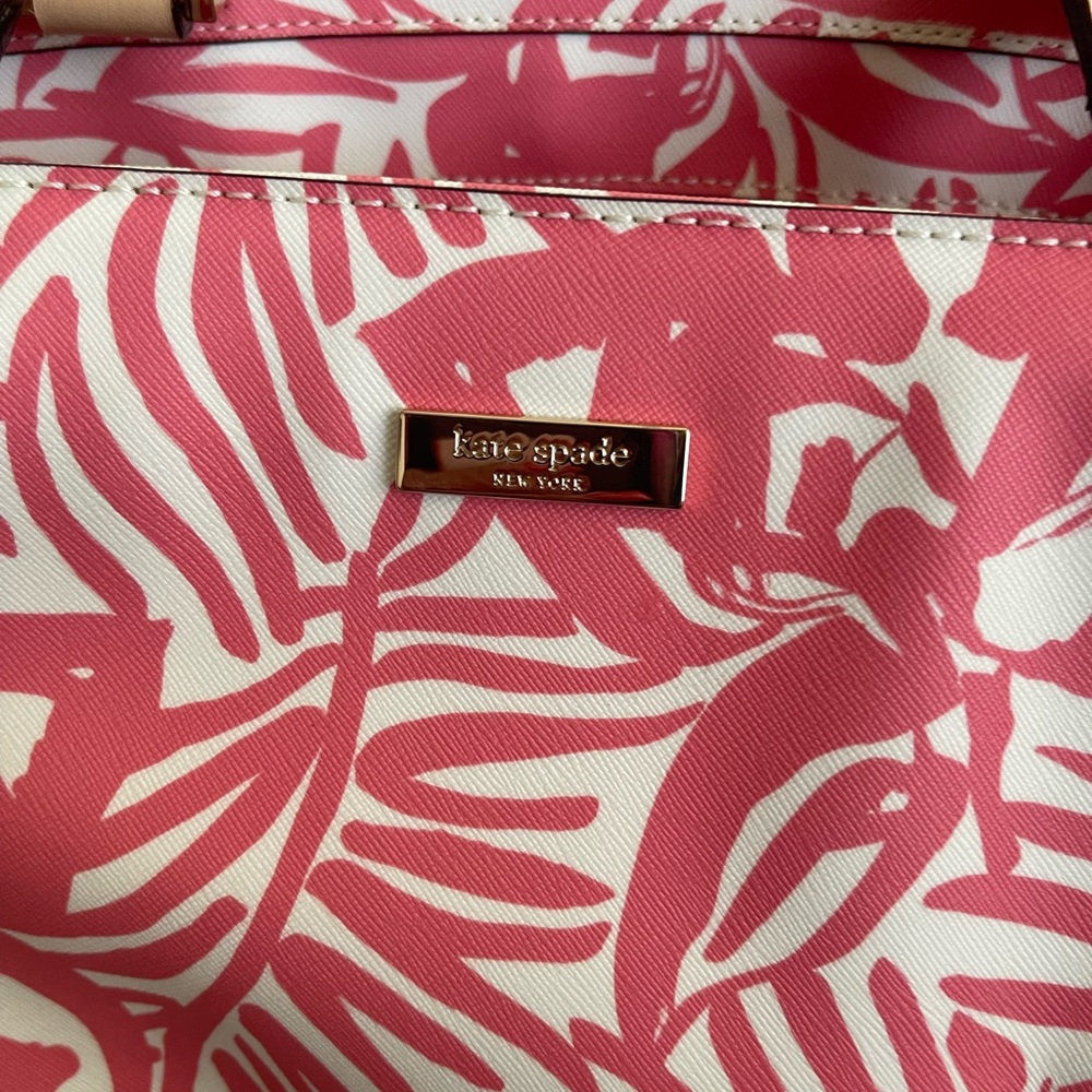 Kate Spade Pink and Cream Leaf Print Shoulder Bag